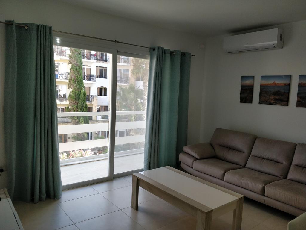 Sunstone Court Appartement St. Paul's Bay Buitenkant foto