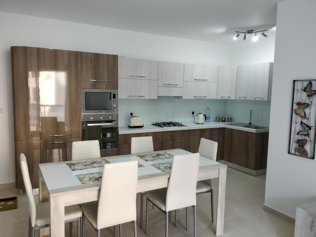 Sunstone Court Appartement St. Paul's Bay Buitenkant foto